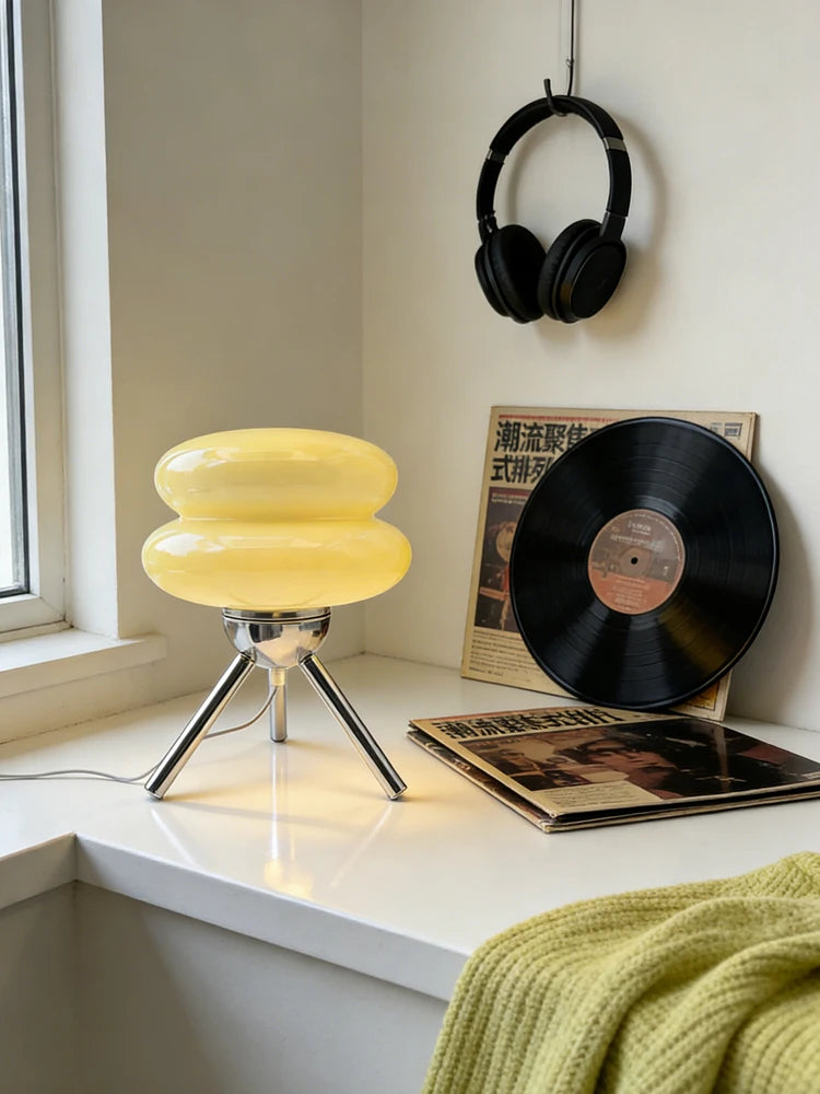 Cream Glass Table Lamp — Nordic Vintage Bedside Light